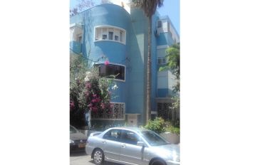הבית הכחול מרחוב ארנון, לאה גולדברג - נשים יוצרות בתל אביב (3)